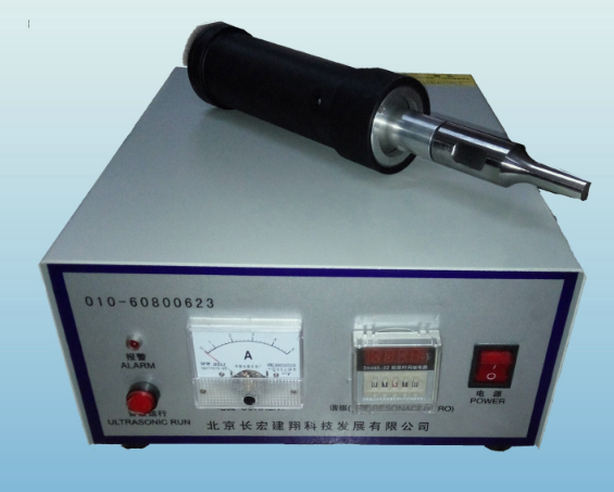 ��ɫ�c���C(j��)ʹ���f����