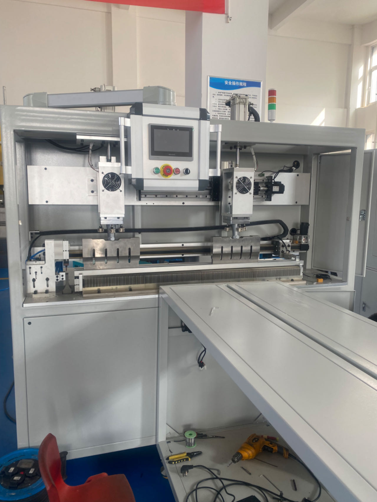 ��ֱ�����m�Vо���әC(j��) ��ֱ�����m�Vо�������әC(j��)